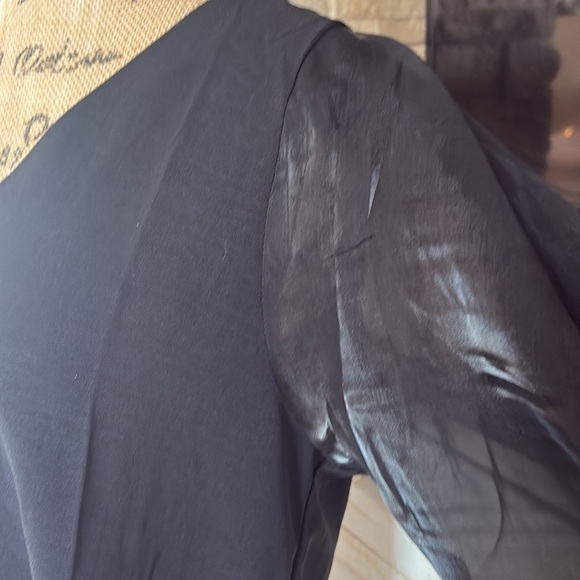 Easel black v-neck sheer shiny 3/4 sleeve mixed media rounded hem blouse shirt - Picture 4 of 16